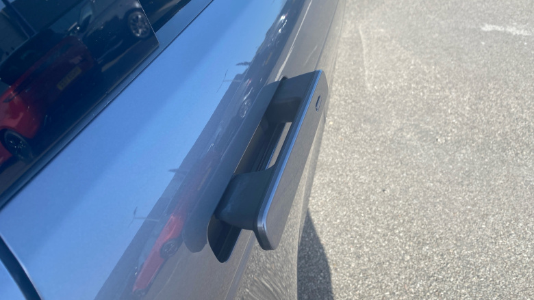 Land Rover Range Rover Evoque 1.5 P300e R-Dynamic HSE 5dr Auto Hatchback